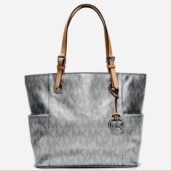 Michael Kors Handbags - MICHAEL KORS Jet Set Signature Logo Tote